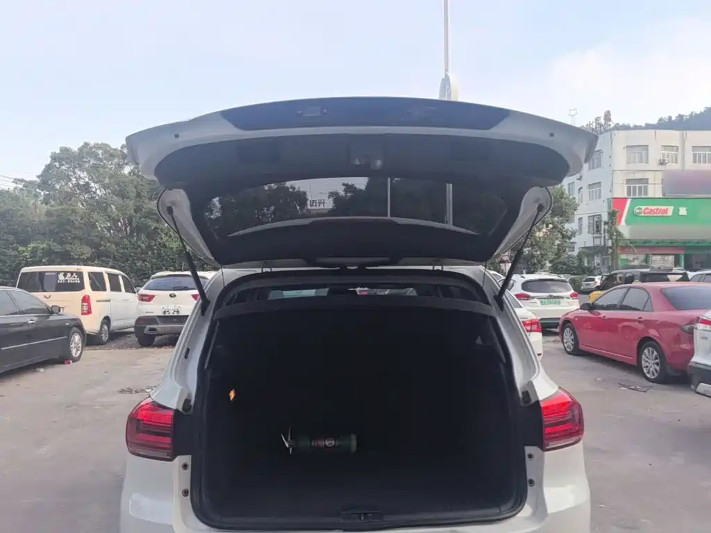 Volkswagen Tiguan — миниатюра 19