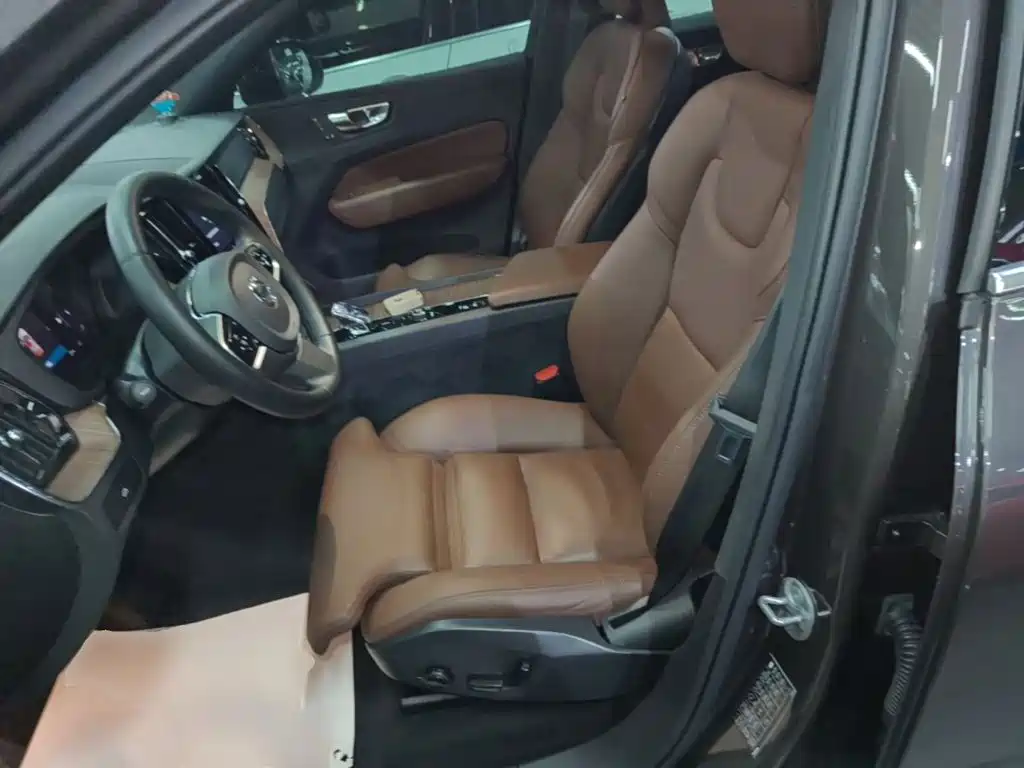Volvo XC60 — миниатюра 15
