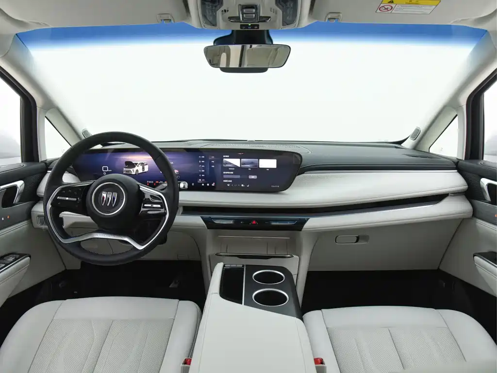 Buick GL8 Hybrid — миниатюра 11