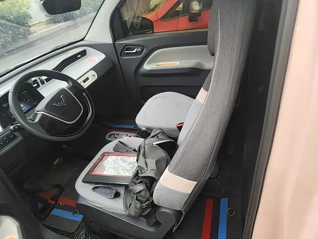 Wuling MINIEV — миниатюра 15