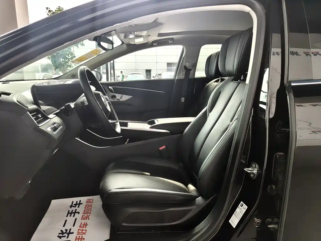 Buick LaCrosse — миниатюра 6