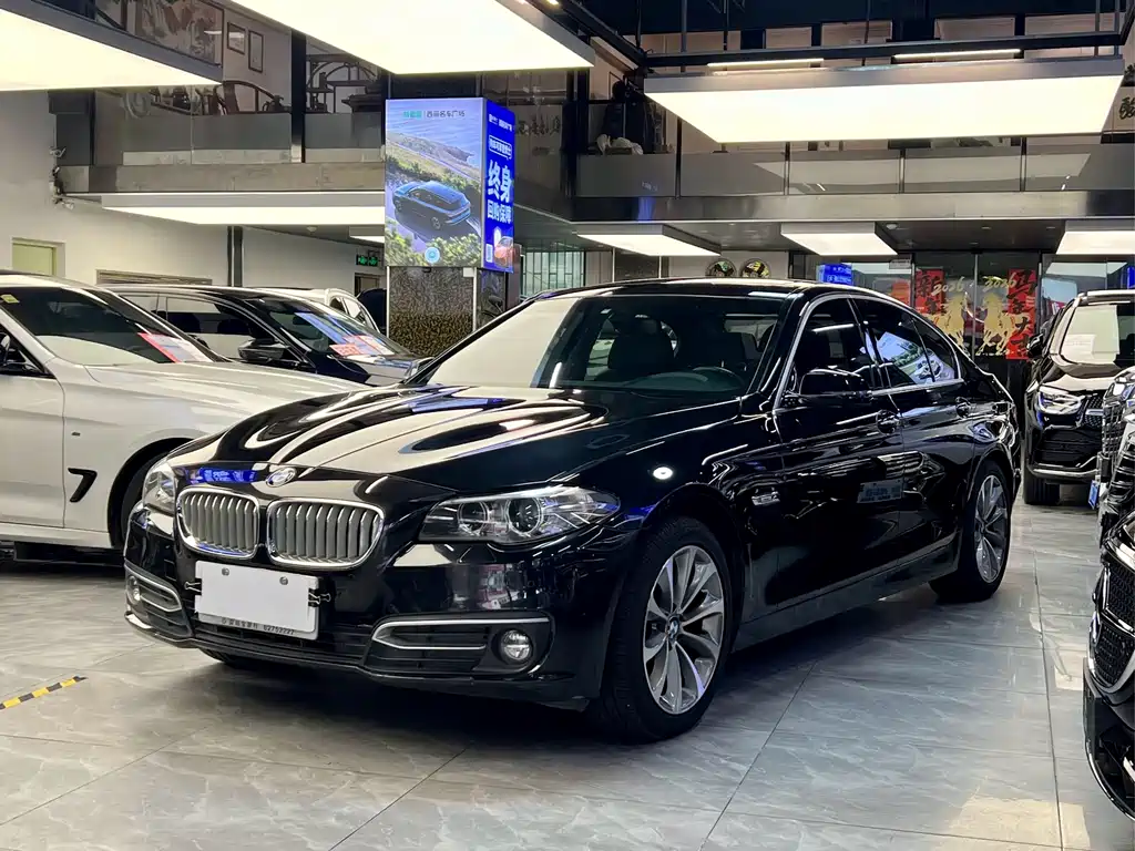 宝马5系(进口) 2014款 528i xDrive 设计套装型