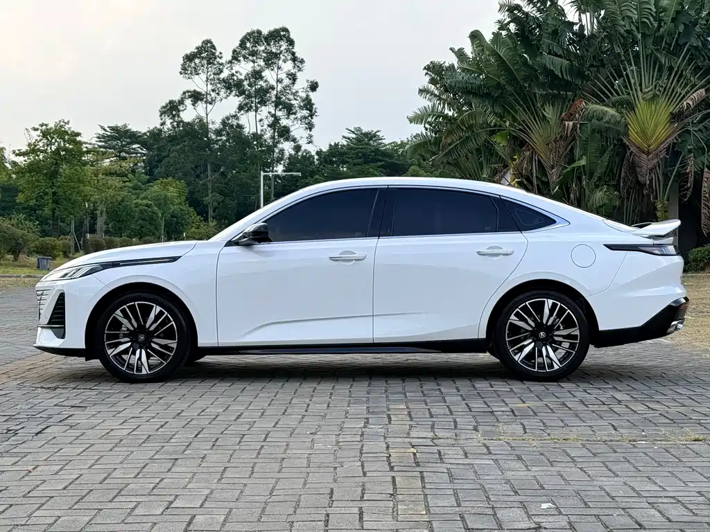 Changan Eado — миниатюра 20
