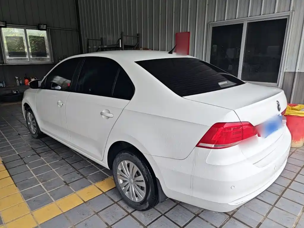 Volkswagen Santana — миниатюра 5