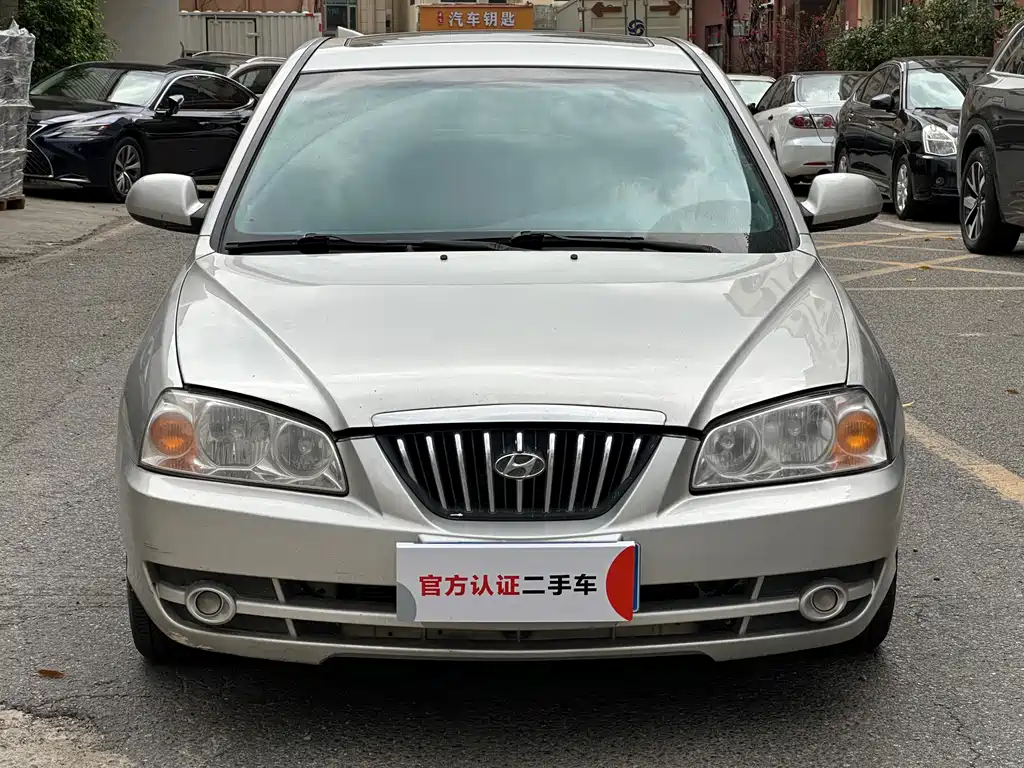 Hyundai Elantra 2005 1.6L AT Luxury