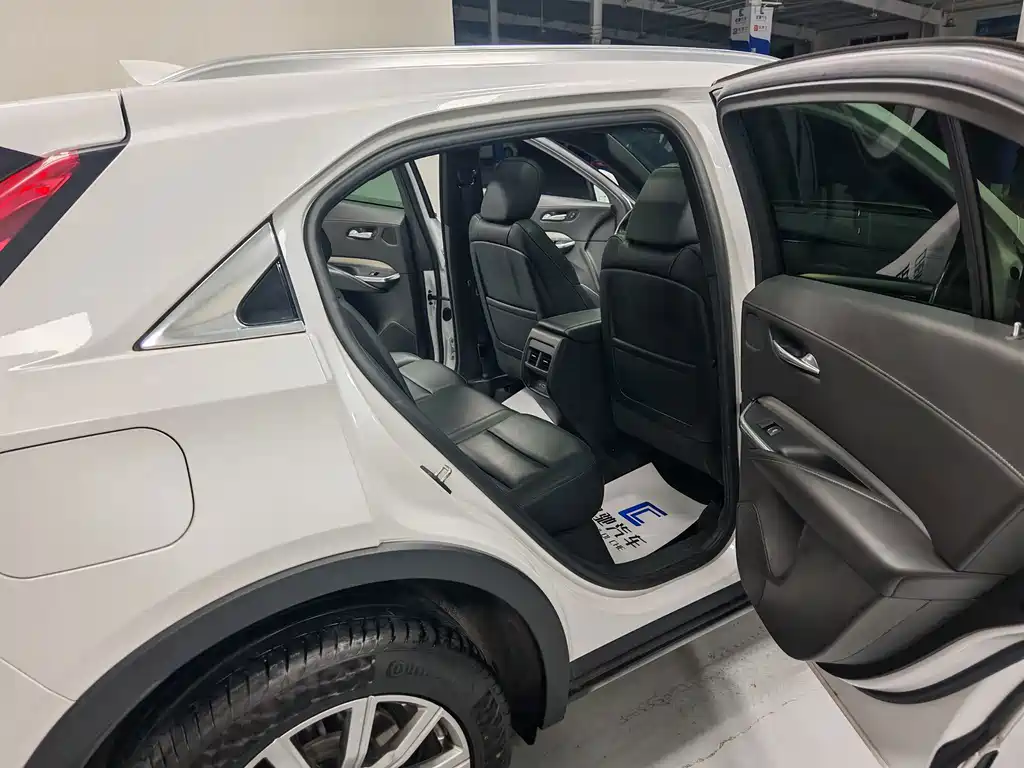 Cadillac XT4 — миниатюра 10