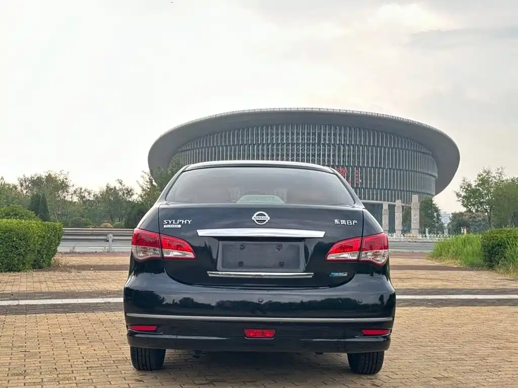 Nissan Sylphy — миниатюра 5
