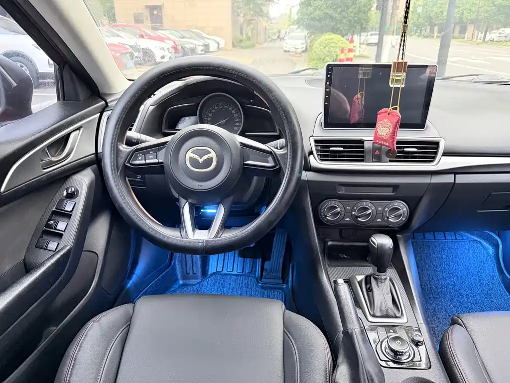 Mazda 3 Axela — миниатюра 12