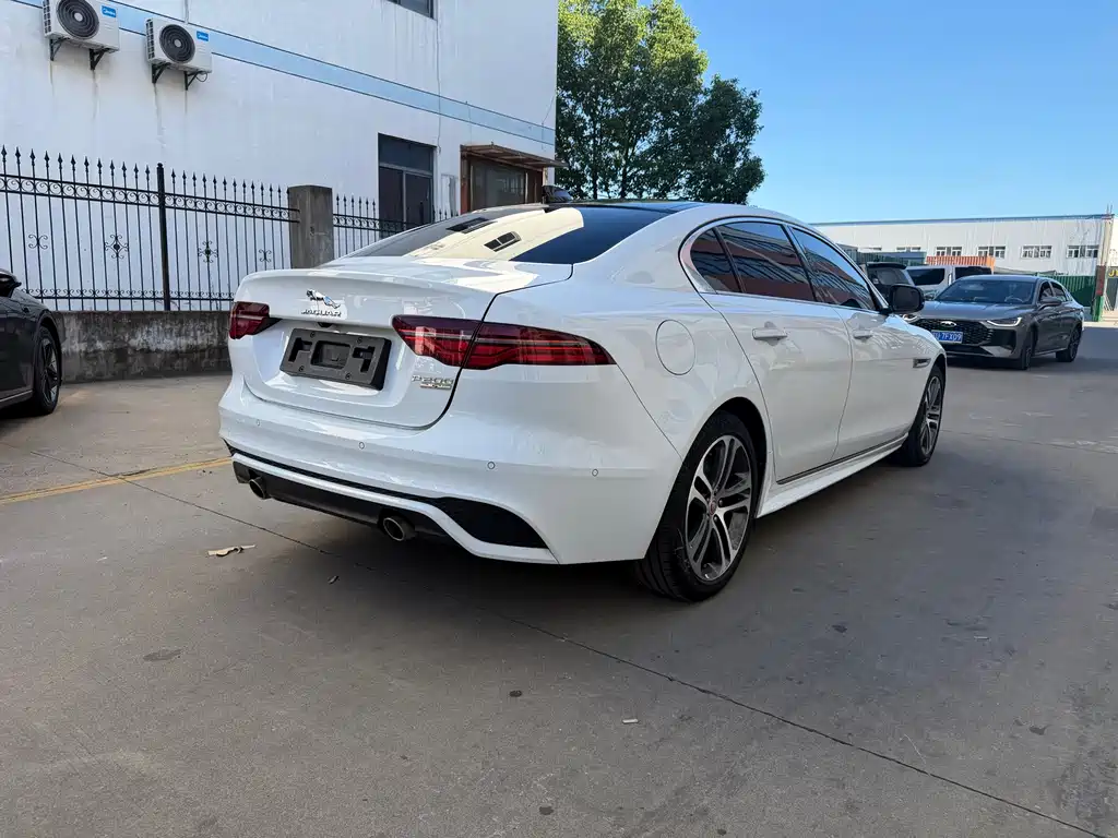 Jaguar XEL — миниатюра 15