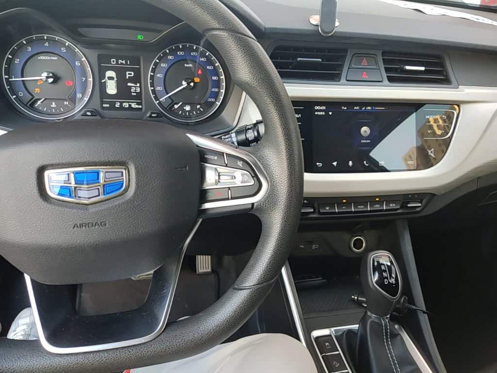 Geely Vision X3 1.5 л 2021 г. Белый, пробег 21900 км