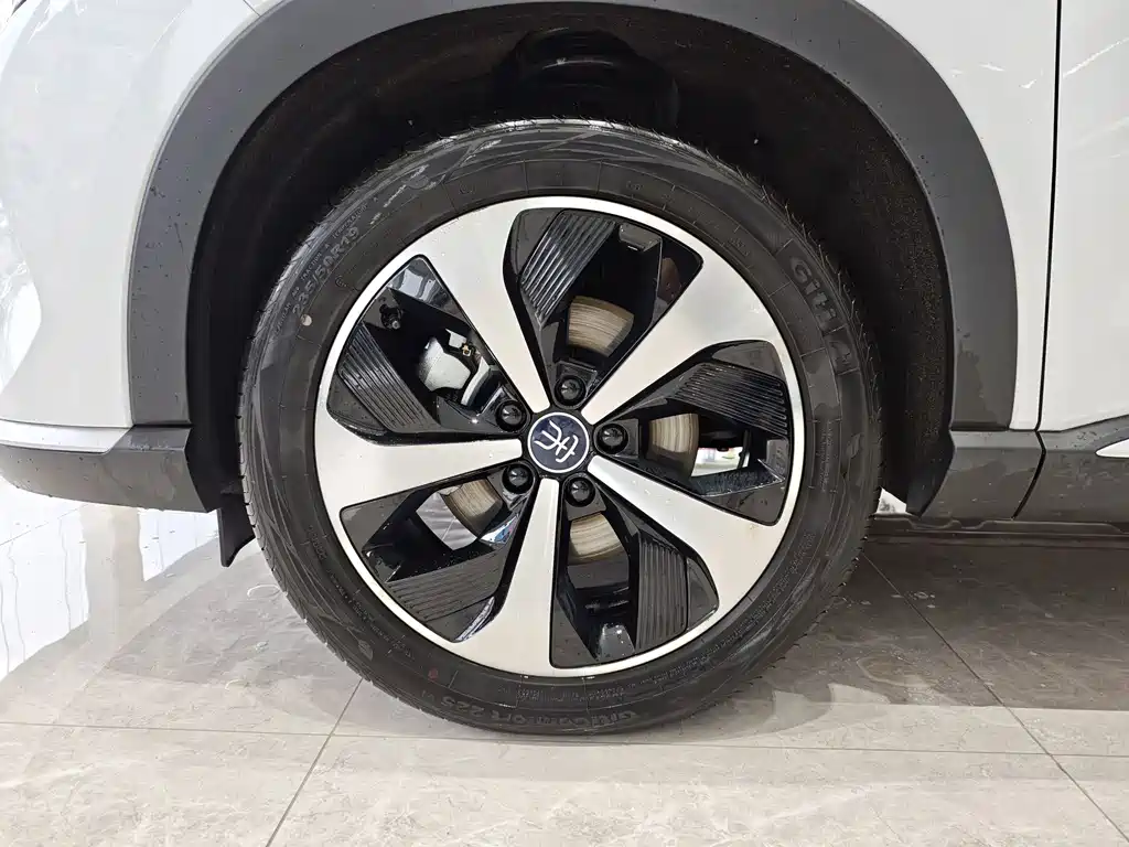 BYD PLUS New Energy — миниатюра 15