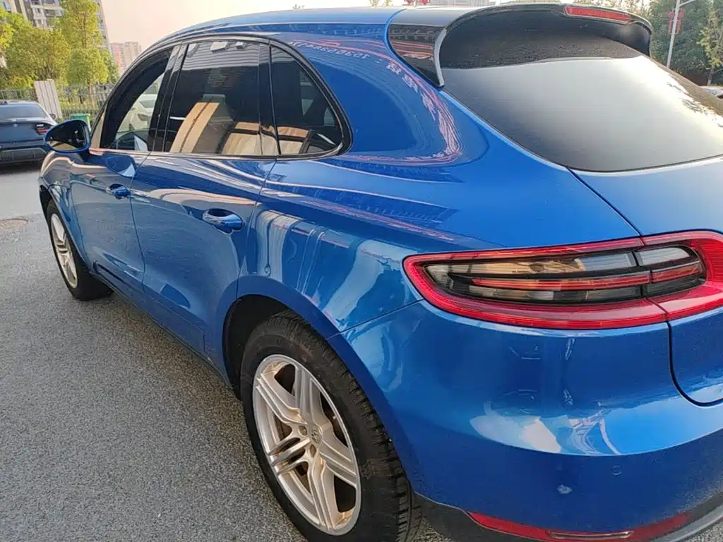Porsche Macan — миниатюра 5