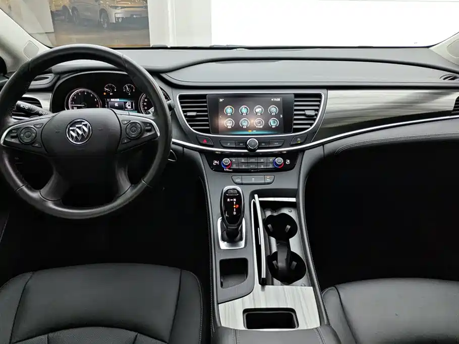 Buick LaCrosse — миниатюра 12