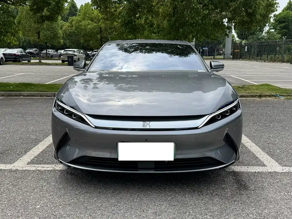 BYD Han — миниатюра 2