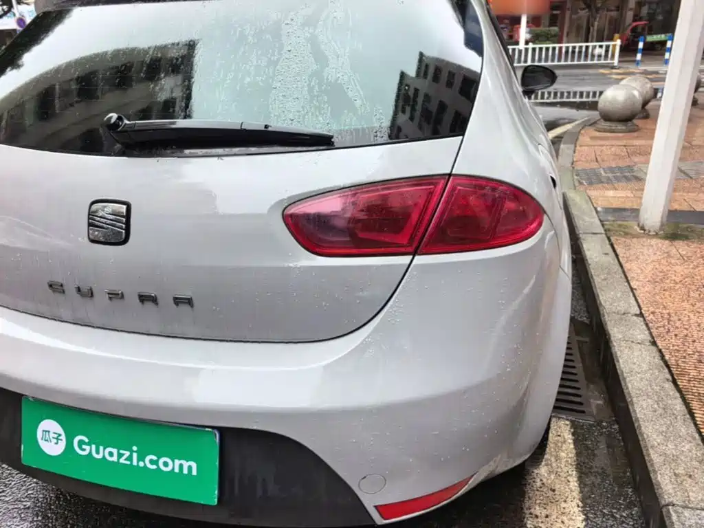 SEAT Leon — миниатюра 8