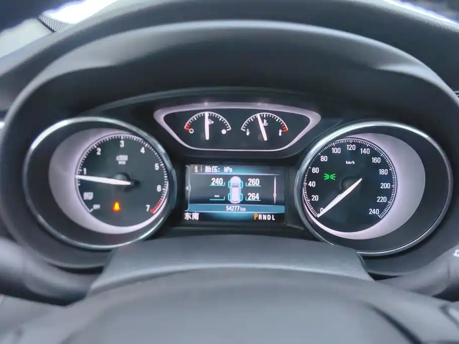 Buick Envision Plus — миниатюра 14