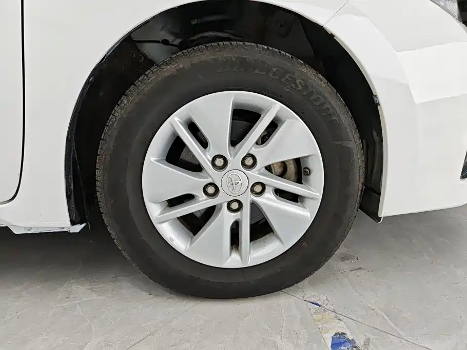 Toyota Corolla — миниатюра 6