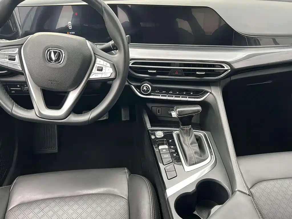 Changan Eado — миниатюра 3