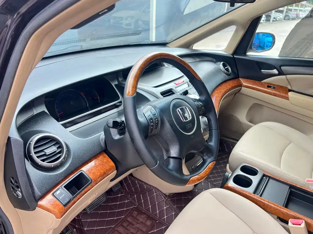Honda Odyssey — миниатюра 6