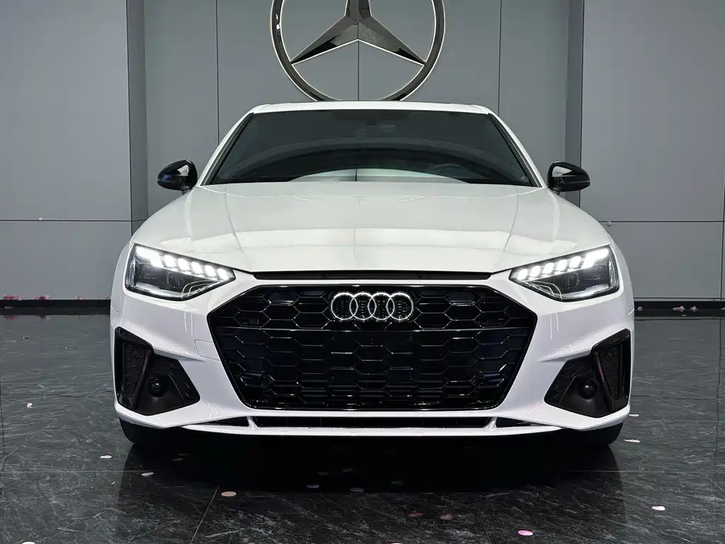 Audi A4L 2024 40 TFSI Luxury