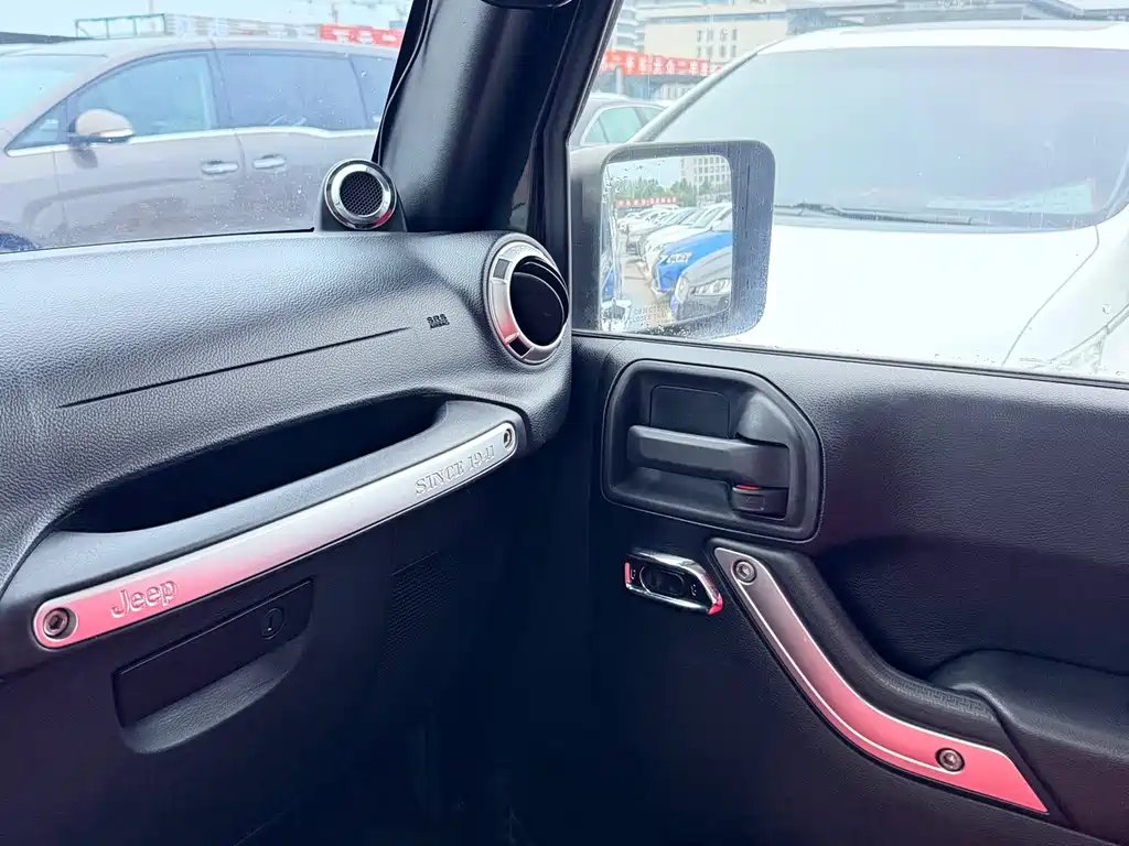 Jeep Wrangler — миниатюра 21