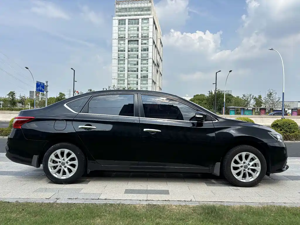 Nissan Sylphy — миниатюра 4