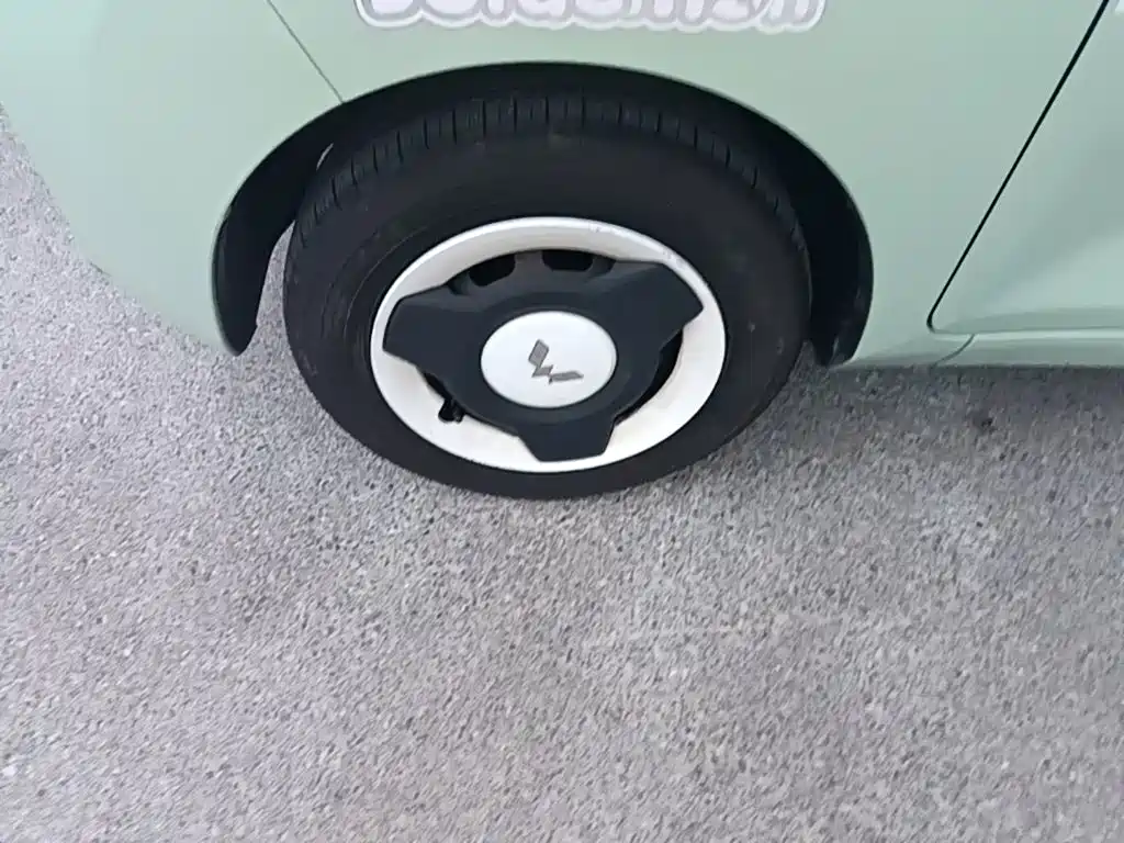 Wuling MINIEV — миниатюра 23