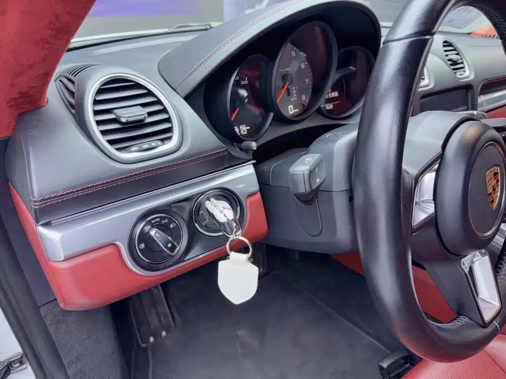 Porsche 718 - фото 16