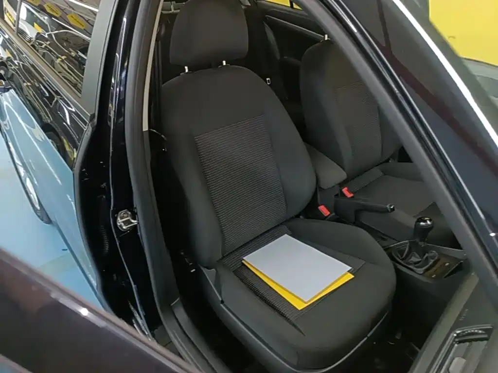 Volkswagen Lavida — миниатюра 25