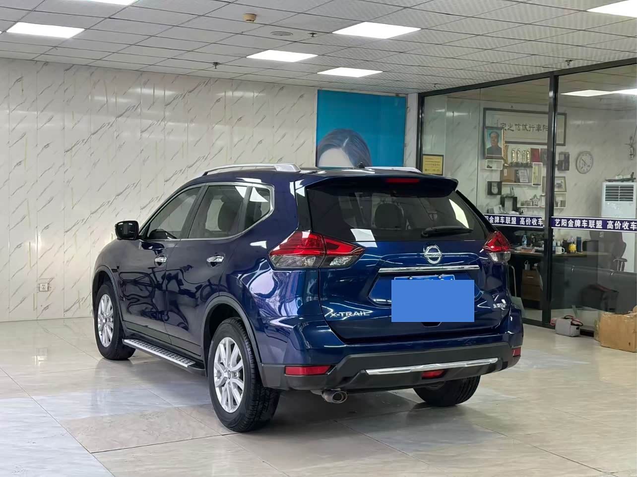 Nissan X-Trail 2.0 л 2021 г. Голубой, пробег 20000 км