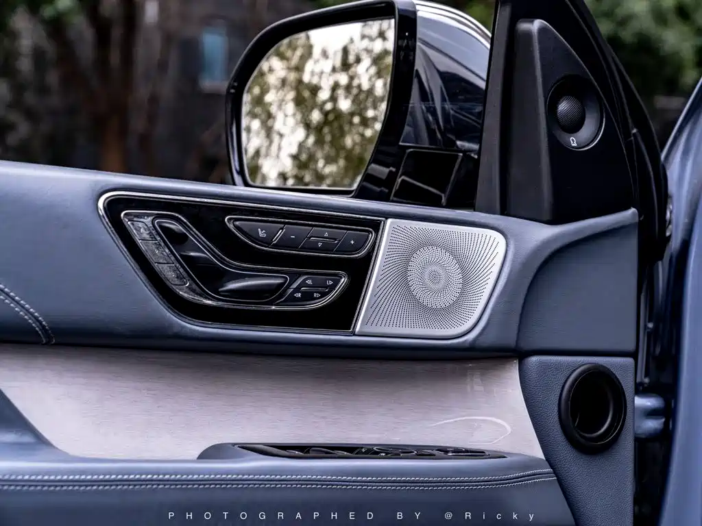 Lincoln Navigator — миниатюра 9