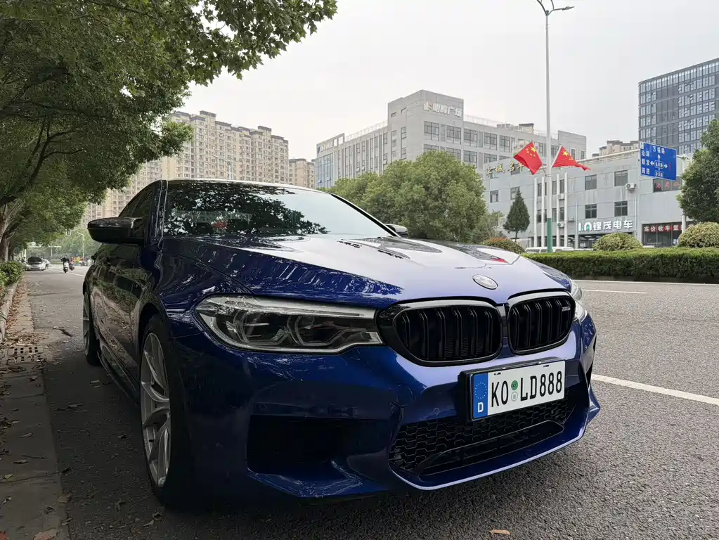 BMW M5