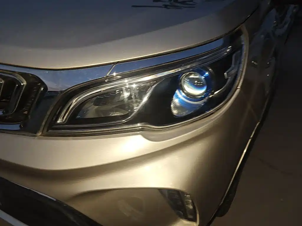 Geely Vision X3 — миниатюра 24