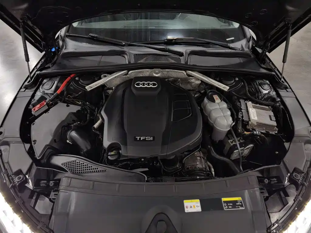 Audi A4L 2022 40 TFSI Luxury