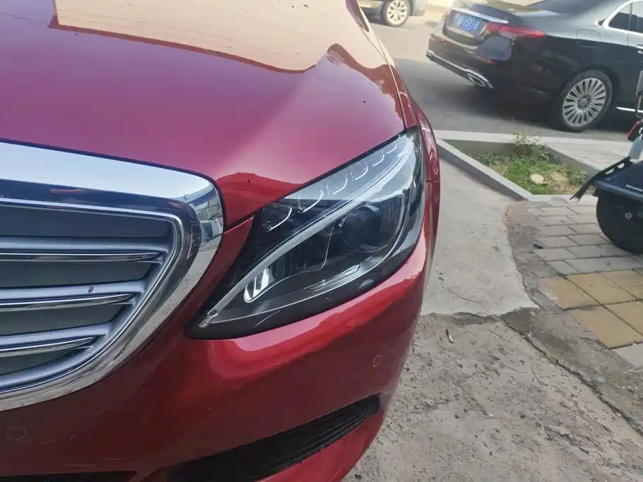 Mercedes-Benz C-Class — миниатюра 5