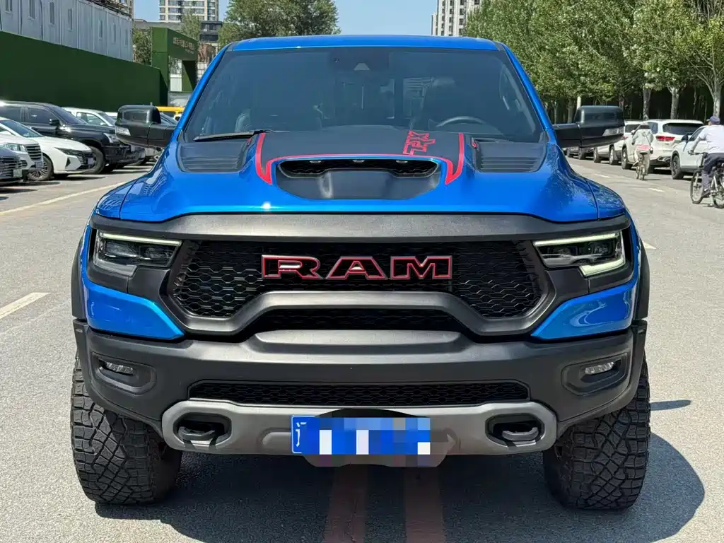 Ram Trucks 2022 6.2T AT