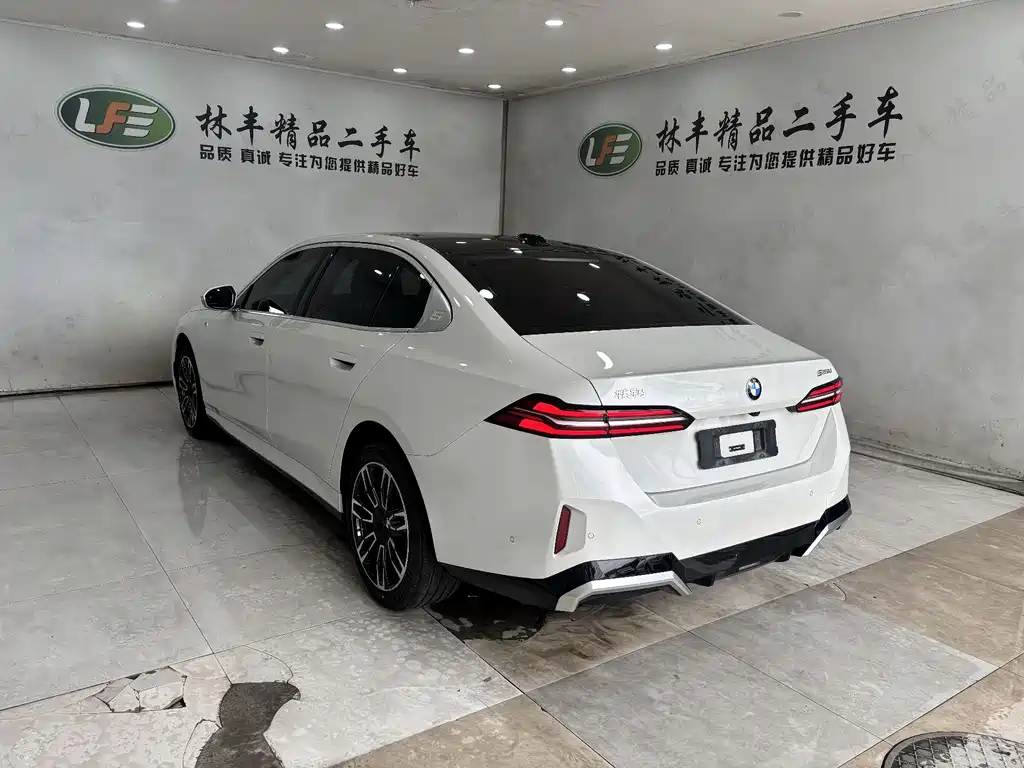BMW 5 Series 5 2024 525Li M Sport