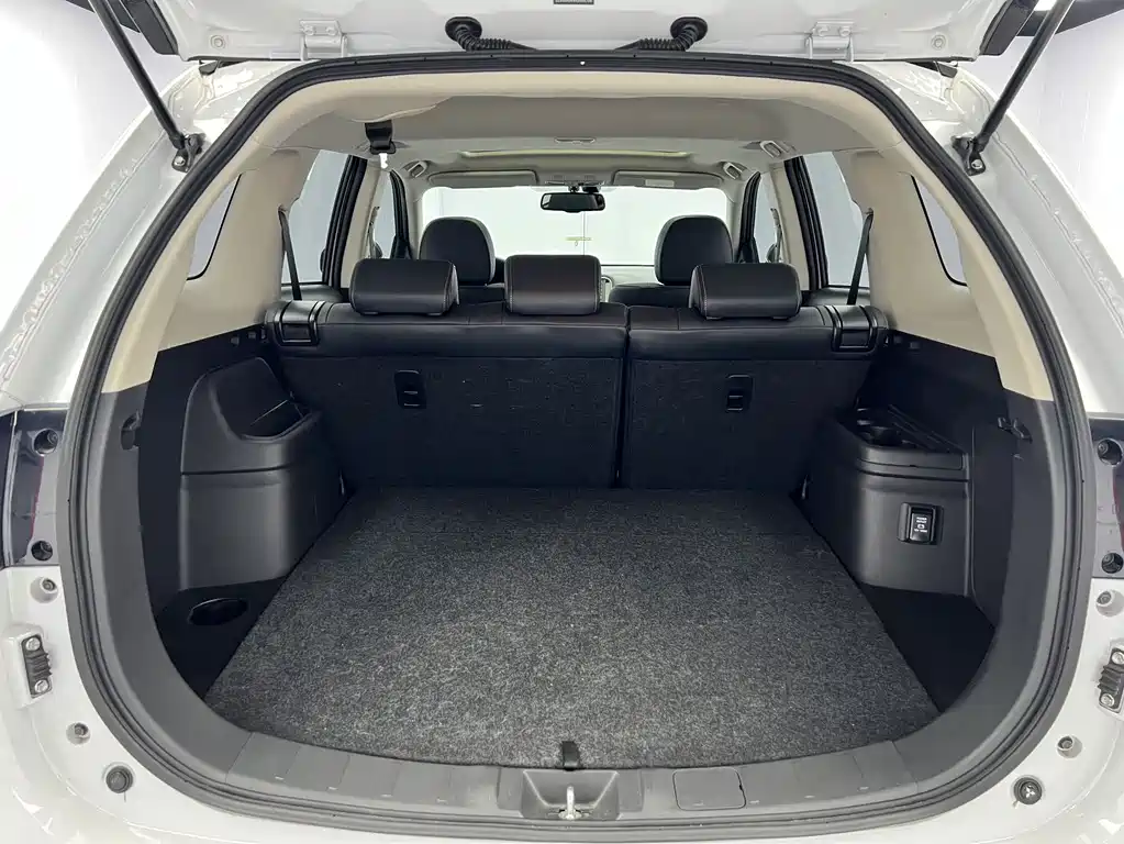 Mitsubishi Outlander — миниатюра 16