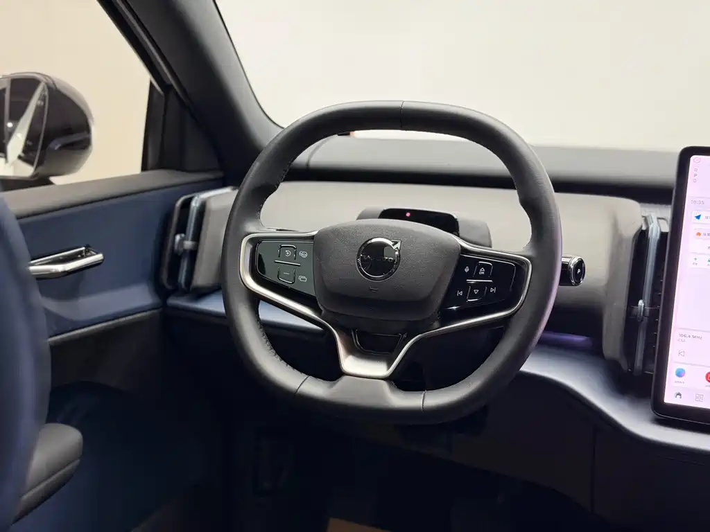 Volvo EX30 — миниатюра 16