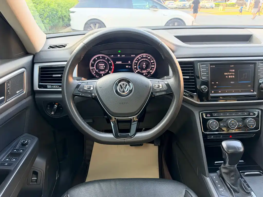 Volkswagen Teramont — миниатюра 15
