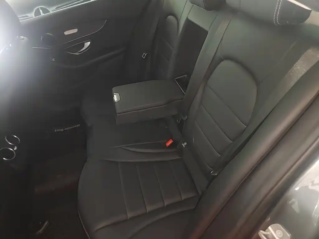 Mercedes-Benz C-Class — миниатюра 17