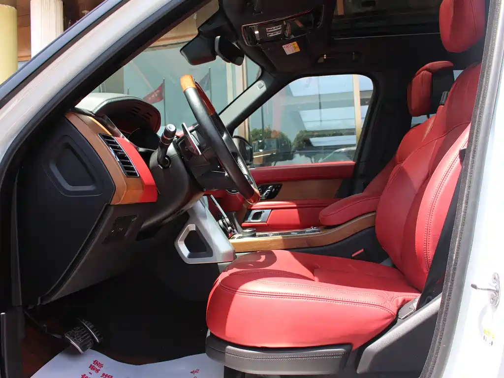 Land Rover Range Rover 2020 3.0 L6 Long Wheelbase