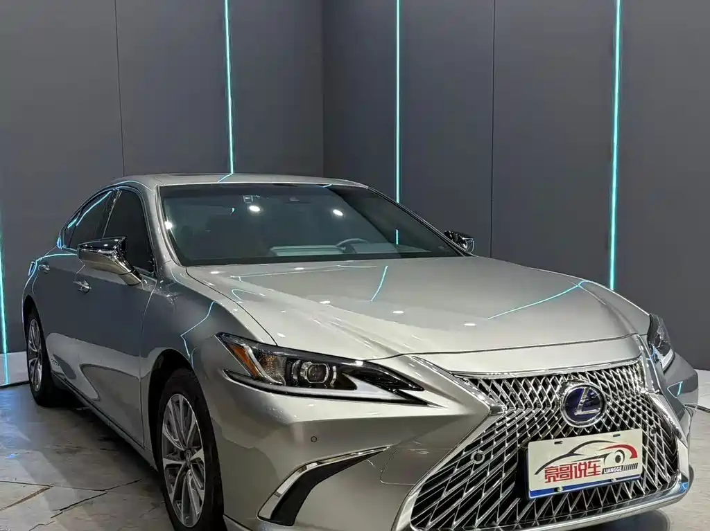 Lexus ES — миниатюра 3