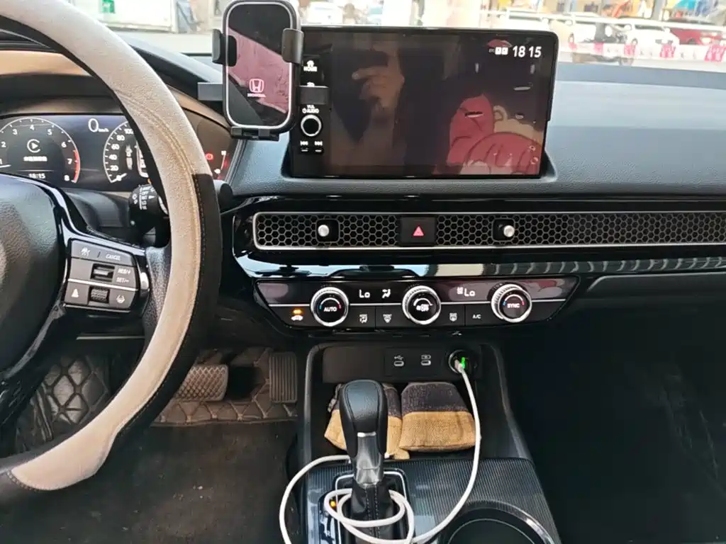 Honda Civic — миниатюра 13