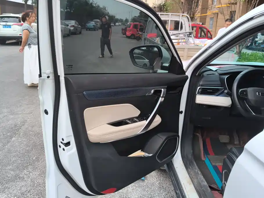 Geely Boyue — миниатюра 7