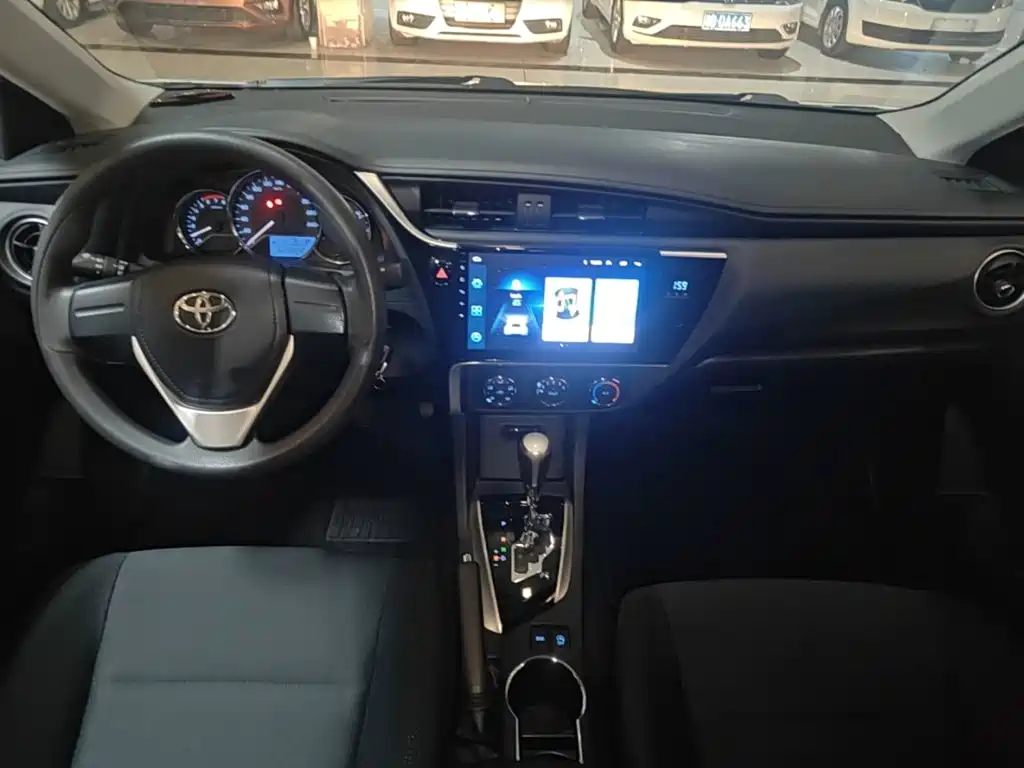 Toyota Corolla — миниатюра 10