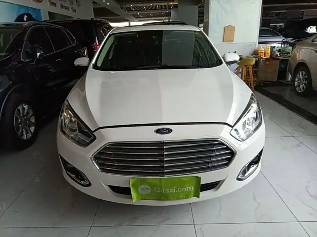 Ford Escort — миниатюра 3