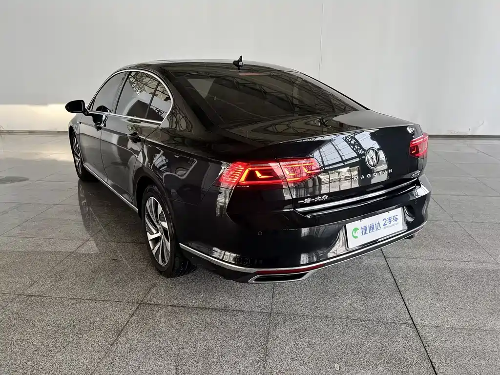 Volkswagen 迈腾 PHEV — миниатюра 11