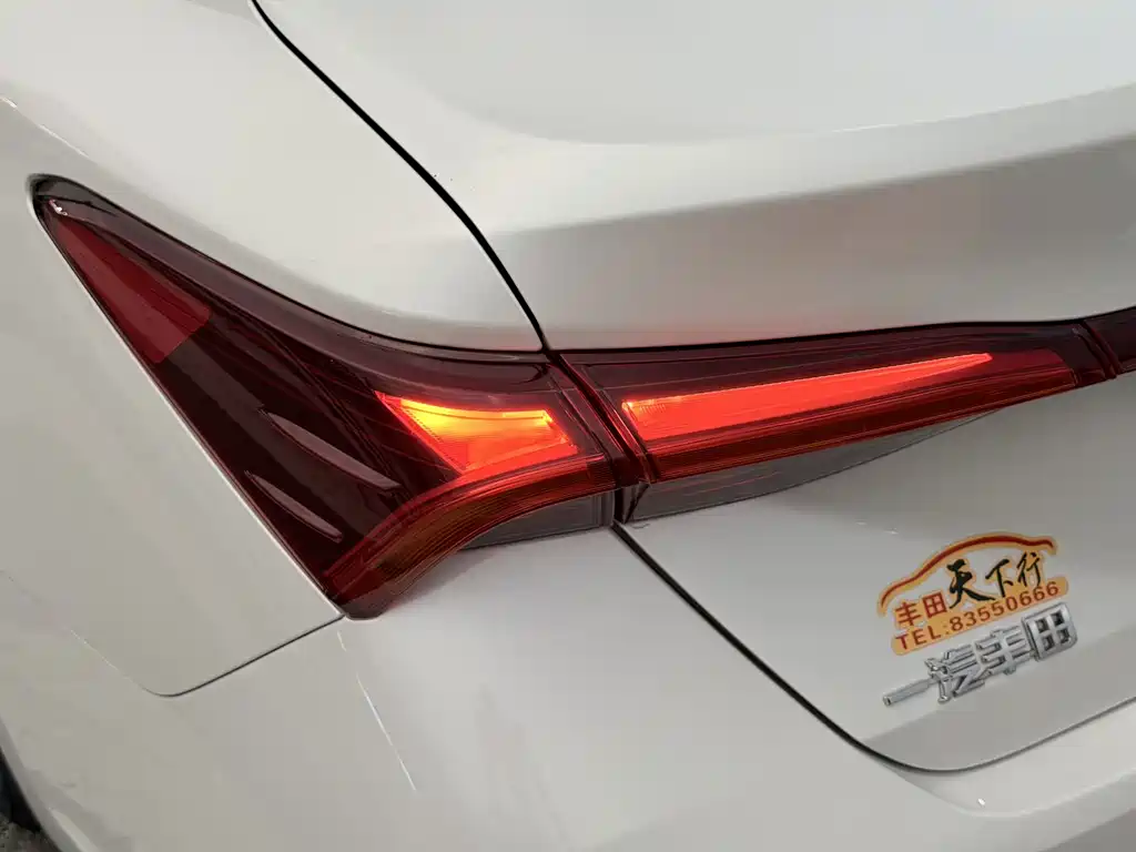 Toyota Avalon — миниатюра 16