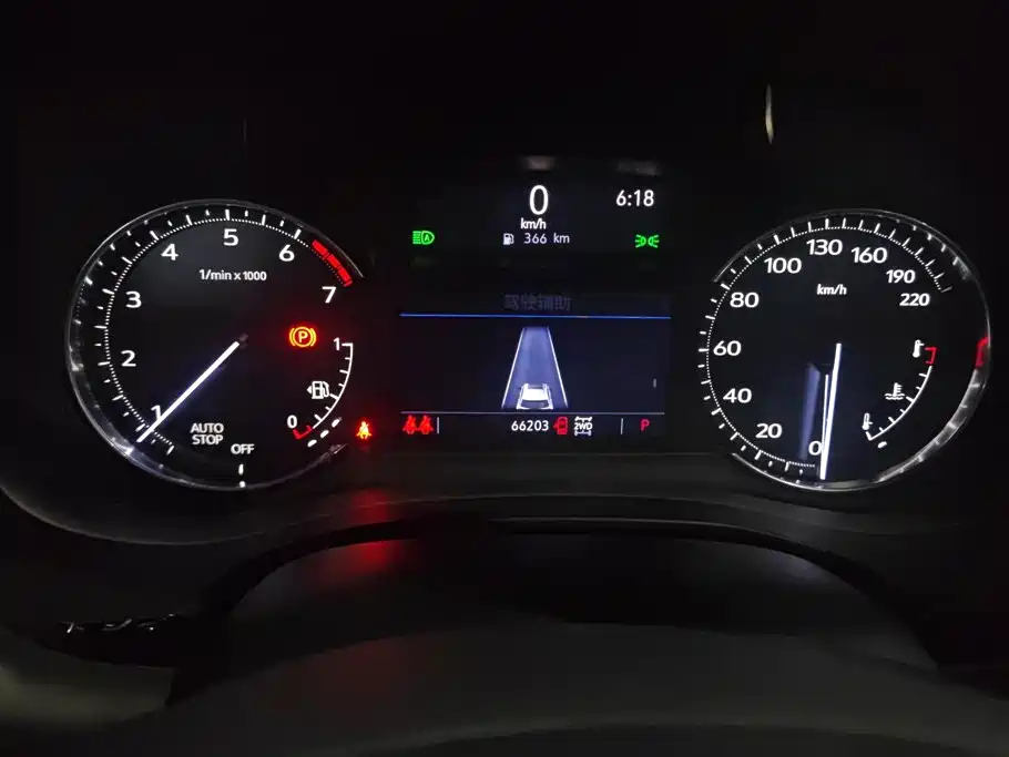 Cadillac XT6 — миниатюра 14
